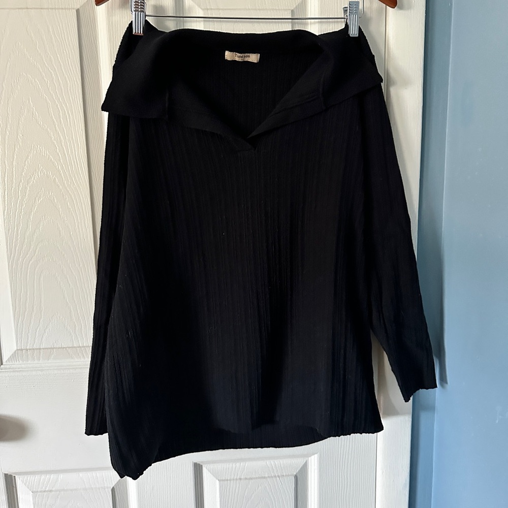 Thick Black Collared Sweater Shirt - Loose Fit LG